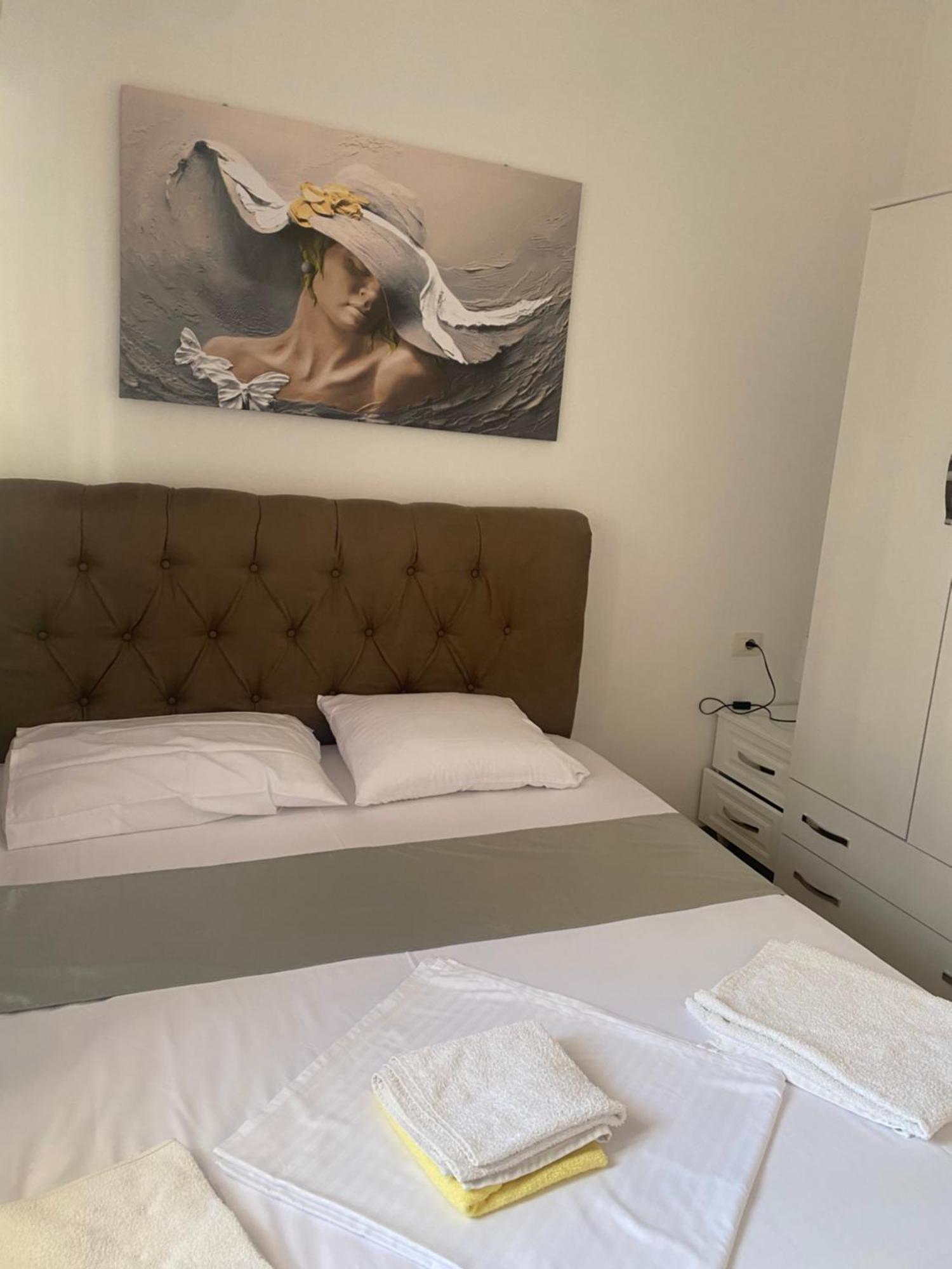Bellas Apartment 2 Sarande Bagian luar foto