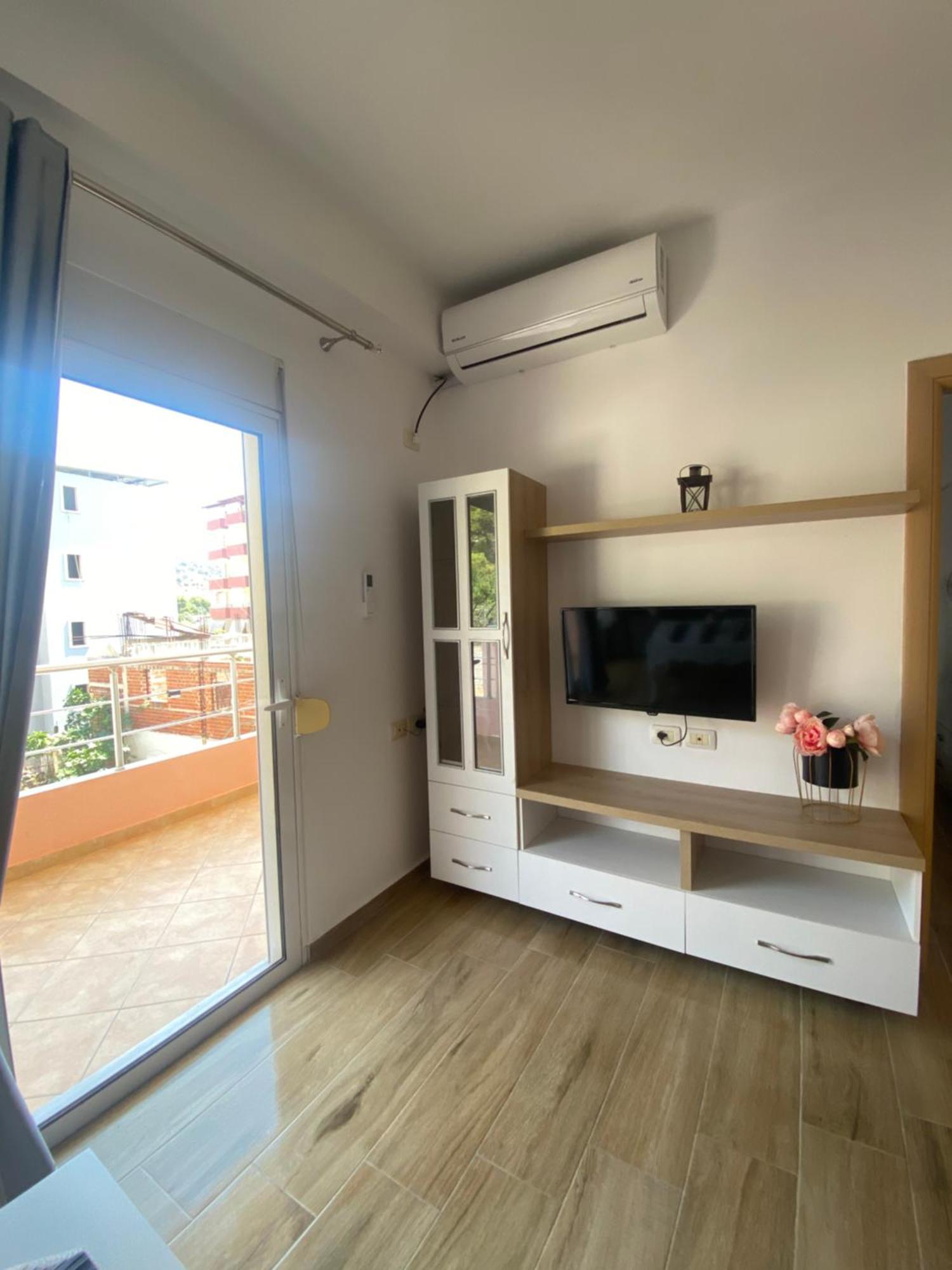 Bellas Apartment 2 Sarande Bagian luar foto